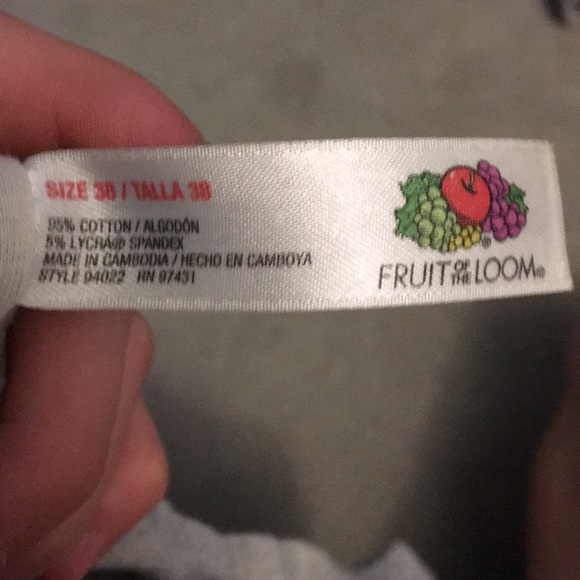 Sports Bras - Picture 3 of 4